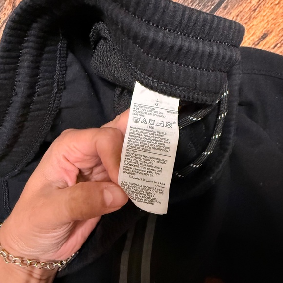 Dynamic Fleece Tapered Sweatpants - Picture 6 of 7